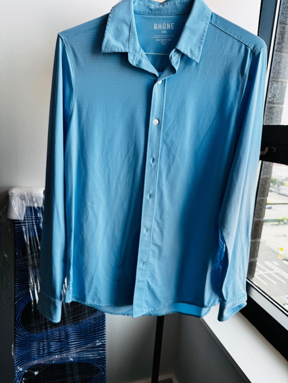 Rhone Commuter® Shirt - Slim - Medium - Worn 1 time